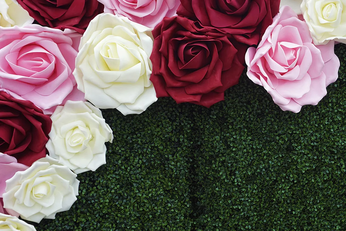 Flower Wall vs. Hedge Wall: Cost, Look, and Practical Comparison